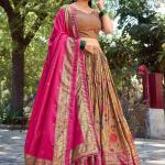 Lehenga Choli Classique Designer en Soie Tussar Pêche et Rose Rose