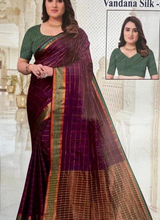 Indian saree for women with blouse part-Vandana Silk D5